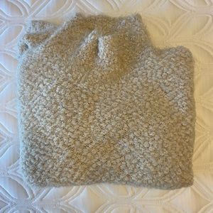 Super Soft & Cozy Sweater!